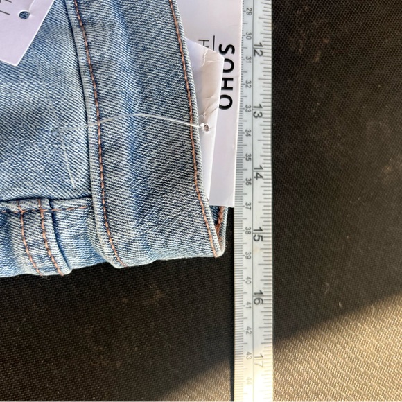 NWT SoHo High Rise Ankle Slim Light Wash Distressed Women's Jeans Size 8 - Picture 6 of 8